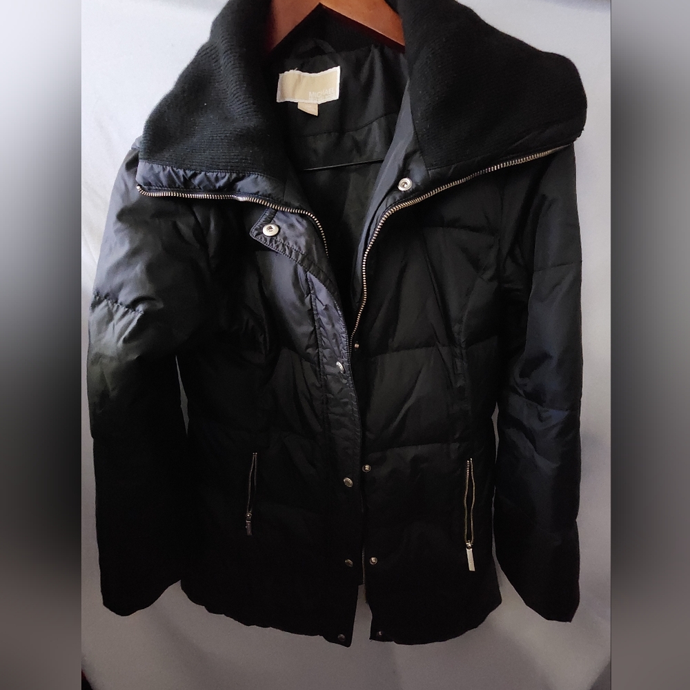 Michael Kors Down Black Puffer Jacket. Size Medium
